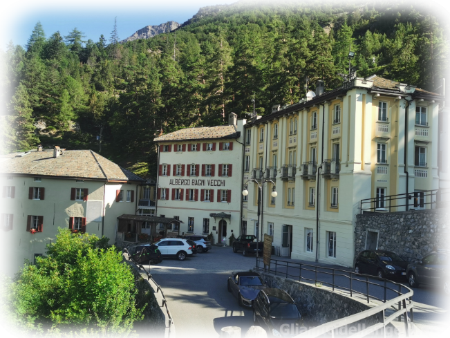 Terme bagni vecchi sulla strada per lo Stelvio Terme bagni vecchi sulla strada per lo Stelvio