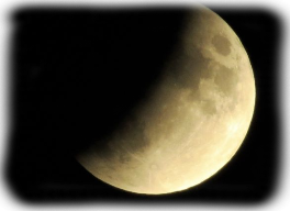 Luglio eclissi di luna 